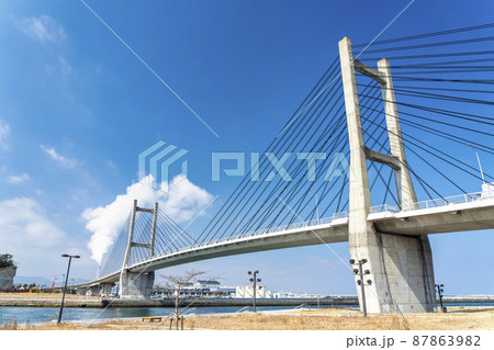 青空と松川浦大橋 福島県相馬市 青空と松川浦大橋 福島県相馬市 87863982