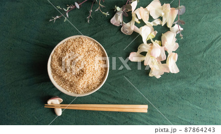 プチプチ触感の玄米食を続けています。 プチプチ触感の玄米食を続けています。 87864243