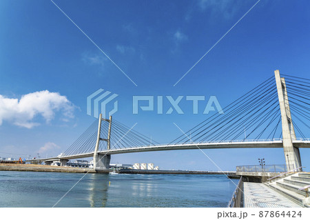 青空と松川浦大橋　福島県相馬市 87864424