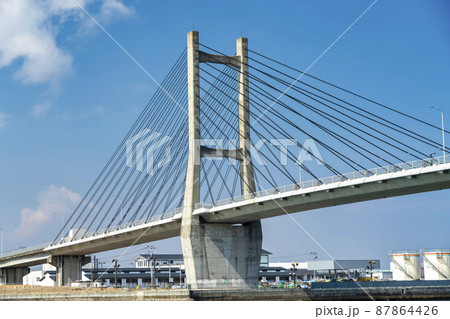 青空と松川浦大橋　福島県相馬市 87864426