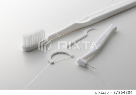 歯磨き 87864804