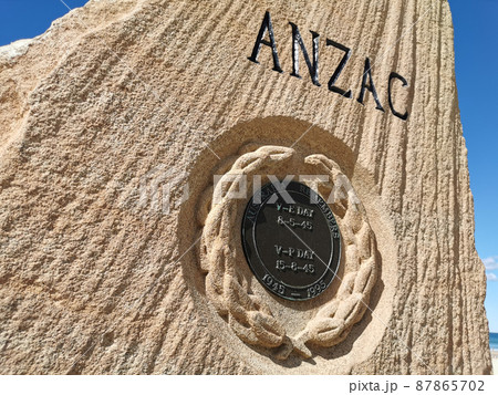 Surfers Paradise Esplanade ANZAC War Memorial Stone with the shape looks like a fin and the text 'Lest We Forget'. Surfers Paradise Esplanade ANZAC War Memorial Stone with the shape looks like a fin and the text 'Lest We Forget'. 87865702