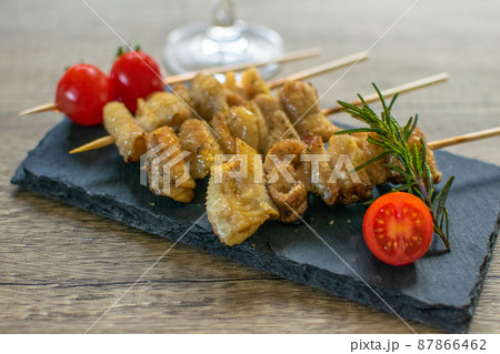 焼き鳥串の鶏皮 焼き鳥串の鶏皮 87866462