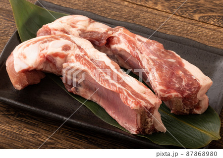 豚肉スペアリブ(骨付き肩バラ) 87868980