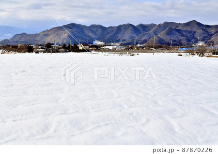 雁田山方面を望む(長野県高山村)【2022.3】 87870226