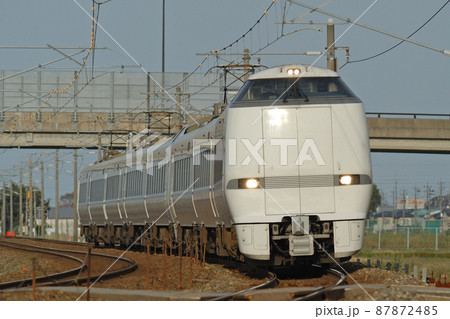 北陸本線　加賀笠間－美川　JR西日本　683系　S21+S01編成（金沢）　しらさぎ 87872485
