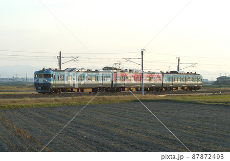 北陸本線　加賀笠間－美川　JR西日本　415系800番台　C06編成（金沢） 87872493