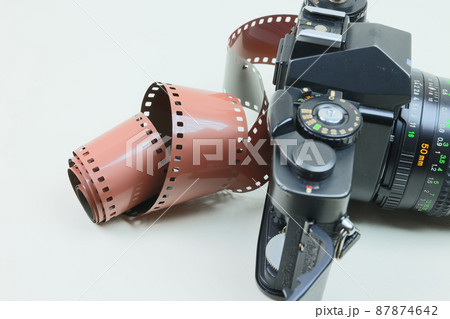 フイルム一眼レフカメラとフイルム フイルム一眼レフカメラとフイルム 87874642