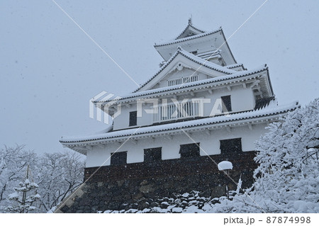 滋賀県・長浜城の博物館と降雪 滋賀県・長浜城の博物館と降雪 87874998
