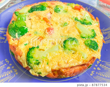 ブロッコリーとエビのキッシュ 87877534