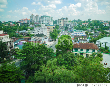 ミャンマー・ヤンゴンの住宅街 87877885