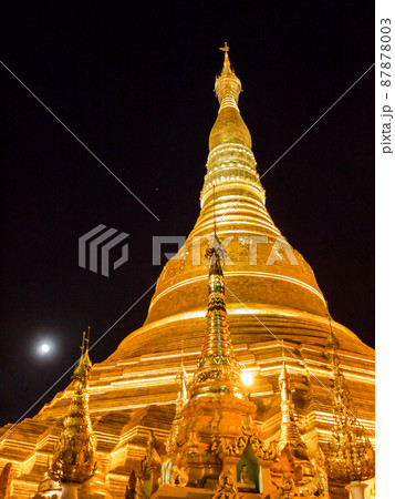ミャンマー・ヤンゴン　シュエダゴンパゴダ 87878003