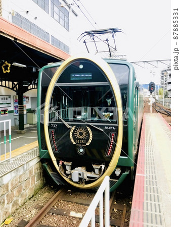 出町柳駅に停車中の、観光列車「ひえい」 ＜京都・左京区＞ 87885331