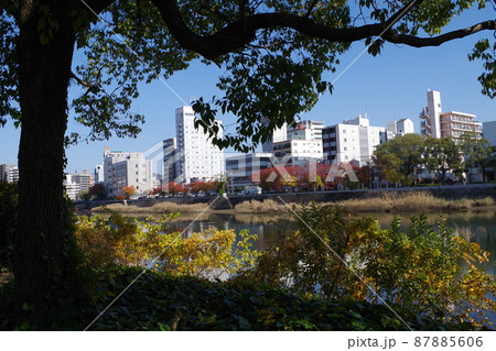 広島天満川河畔の景色 広島天満川河畔の景色 87885606