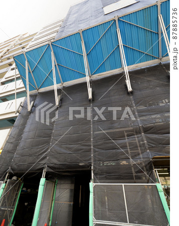 ビルの改装工事 87885736