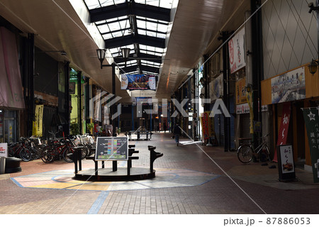 近鉄四日市駅前商店街の風景 近鉄四日市駅前商店街の風景 87886053