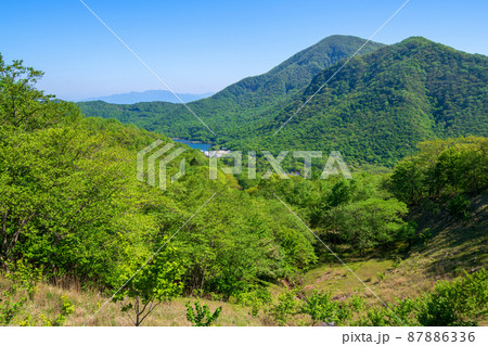 赤城公園 大沼 赤城山 小沼付近 関東ふれあいの道からの眺め 初夏の風景 赤城公園 大沼 赤城山 小沼付近 関東ふれあいの道からの眺め 初夏の風景 87886336
