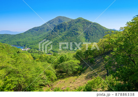 赤城公園 大沼 赤城山 小沼付近 関東ふれあいの道からの眺め 初夏の風景 赤城公園 大沼 赤城山 小沼付近 関東ふれあいの道からの眺め 初夏の風景 87886338