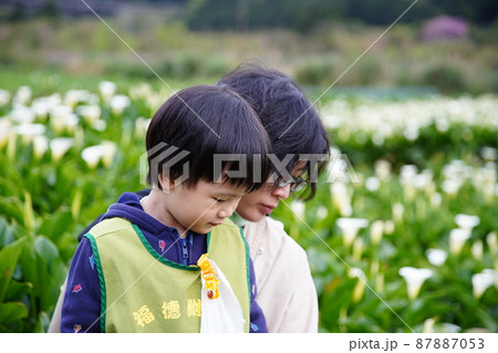 幼児 お母さん ママ 87887053