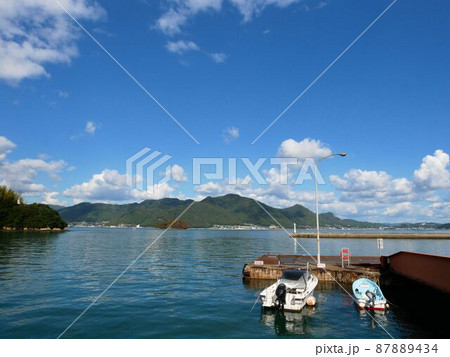 広島県佐木島鷺港の風景 広島県佐木島鷺港の風景 87889434