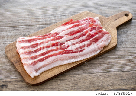 豚肉　豚バラ肉 87889617