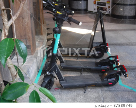 電動キックボードシェアリング ~Electric Kickboard Sharing 電動キックボードシェアリング ~Electric Kickboard Sharing 87889749