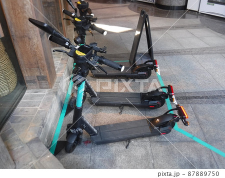 電動キックボードシェアリング ~Electric Kickboard Sharing 電動キックボードシェアリング ~Electric Kickboard Sharing 87889750