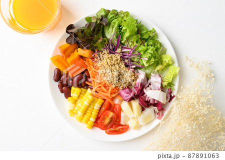 Mixed fresh salad organic vegetables with quinoa seeds, Healthy vegan food Mixed fresh salad organic vegetables with quinoa seeds, Healthy vegan food 87891063