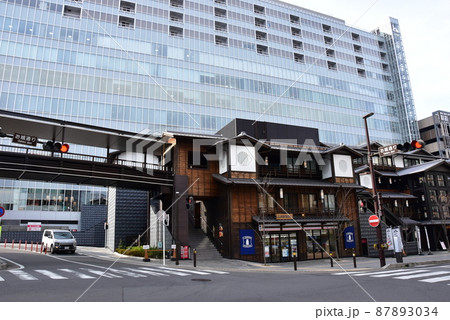 小田原市 ミナカ小田原とお城通り交差点 小田原市 ミナカ小田原とお城通り交差点 87893034