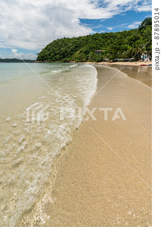 Sunny beach in Koh Samet Island, Rayong, Thailand Sunny beach in Koh Samet Island, Rayong, Thailand 87895014