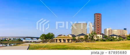 御島水域の朝風景（アイランドシティ外周緑地）パノラマ　【福岡市東区】 87895680