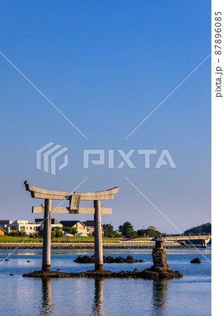 御島水域の朝風景（香椎浜北公園　御島神社）　【福岡市東区】 87896085