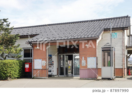 JR北陸本線 春江駅(福井県 坂井市) JR北陸本線 春江駅(福井県 坂井市) 87897990
