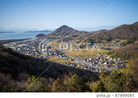 日本の岡山県浅口市の寄島竜王山の美しい風景 日本の岡山県浅口市の寄島竜王山の美しい風景 87898085