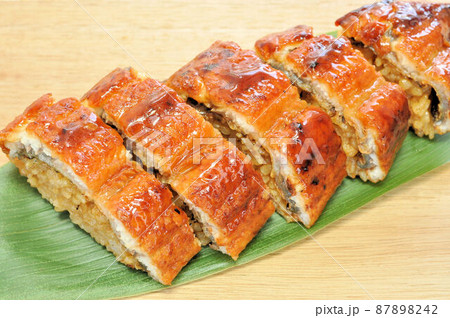 鰻姿寿司 87898242