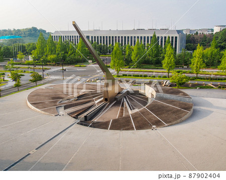 京都府精華町・けいはんなプラザの世界一の日時計 87902404