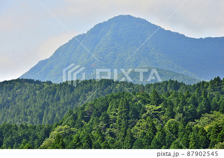 足柄城址より金時山を望む 87902545