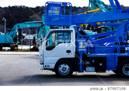 高所作業車 トラック式 電気工事用 高所作業車 トラック式 電気工事用 87907106
