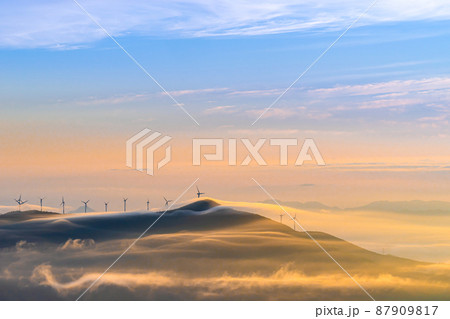 メボンサン 山 夜明け 87909817