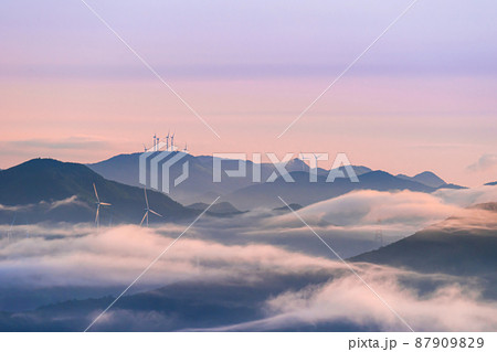 メボンサン 山 夜明け 87909829