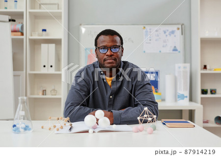Black Science Teacher in School 87914219