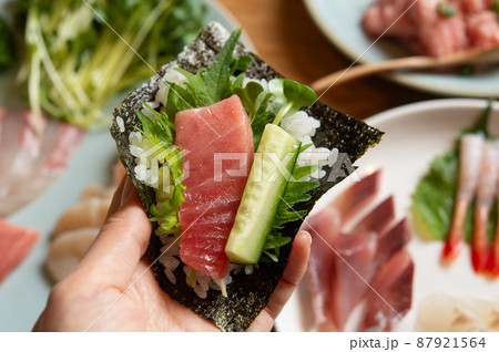 手巻き寿司の食卓 手巻き寿司の食卓 87921564