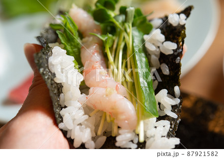 赤海老の手巻き寿司 87921582