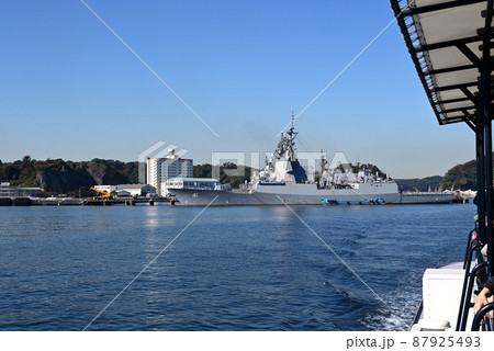 海自吉倉桟橋に寄港中のオーストラリア海軍イージス艦ブリスベーン 海自吉倉桟橋に寄港中のオーストラリア海軍イージス艦ブリスベーン 87925493