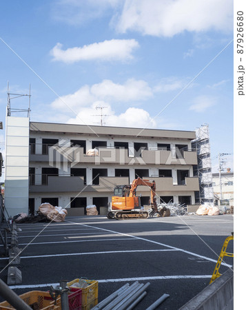 解体中のマンション 87926680