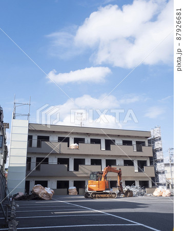 解体中のマンション 87926681