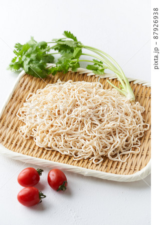 茹でて水気を絞った豆腐干 87926938