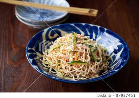 豆腐干の中華風サラダ 豆腐干の中華風サラダ 87927451
