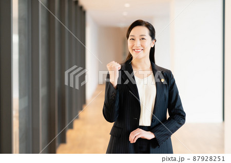 若い弁護士　撮影協力：LINK FOREST 87928251