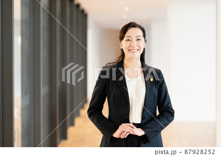 若い弁護士　撮影協力：LINK FOREST 87928252